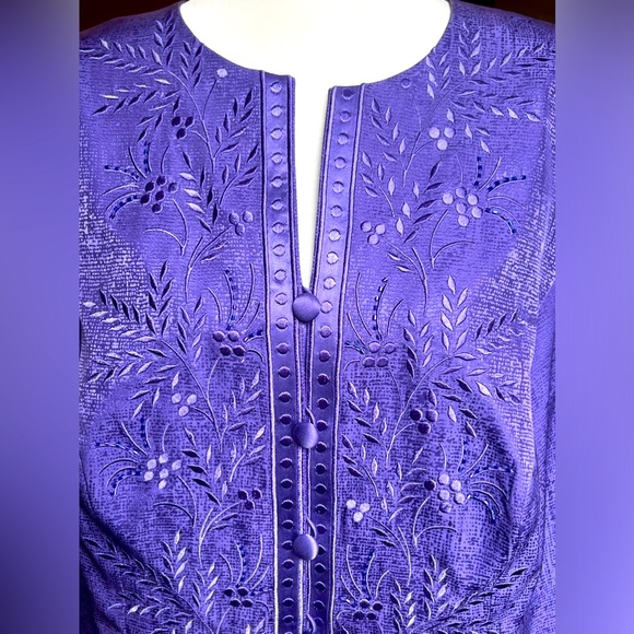 Adrianna Pappel Lavender suit. - Picture 1 of 4